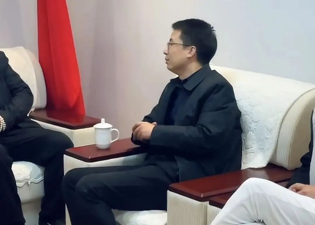 1749627095204261.jpg 1749627095204261.jpg